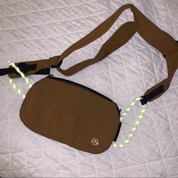 Lululemon belt bag - Picture 6 of 10